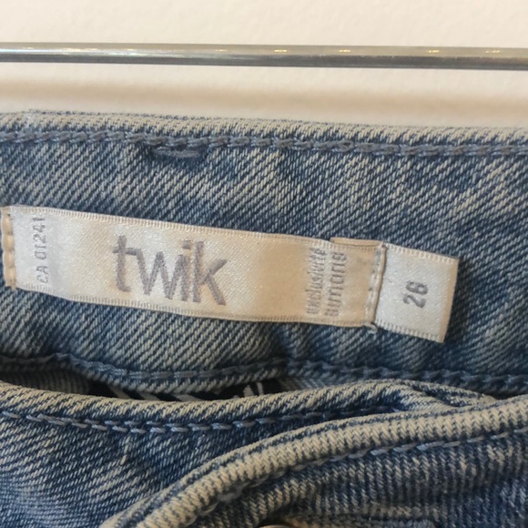 Blue Light Flare Wash Twix Jeans - Size 26 - Picture 4 of 12